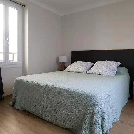 Apartment Renove Idealement Situe Dans Le Centre Pieton Des Sables D'olonne *