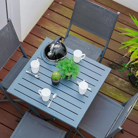 Apartment Renove Idealement Situe Dans Le Centre Pieton Des Sables D'olonne Les Sables-d'Olonne