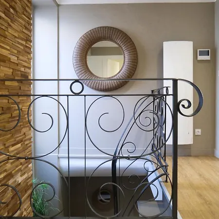 Rénové Idéalement Situe Dans Le Centre Piéton Des Sables D'olonne Appartamento *